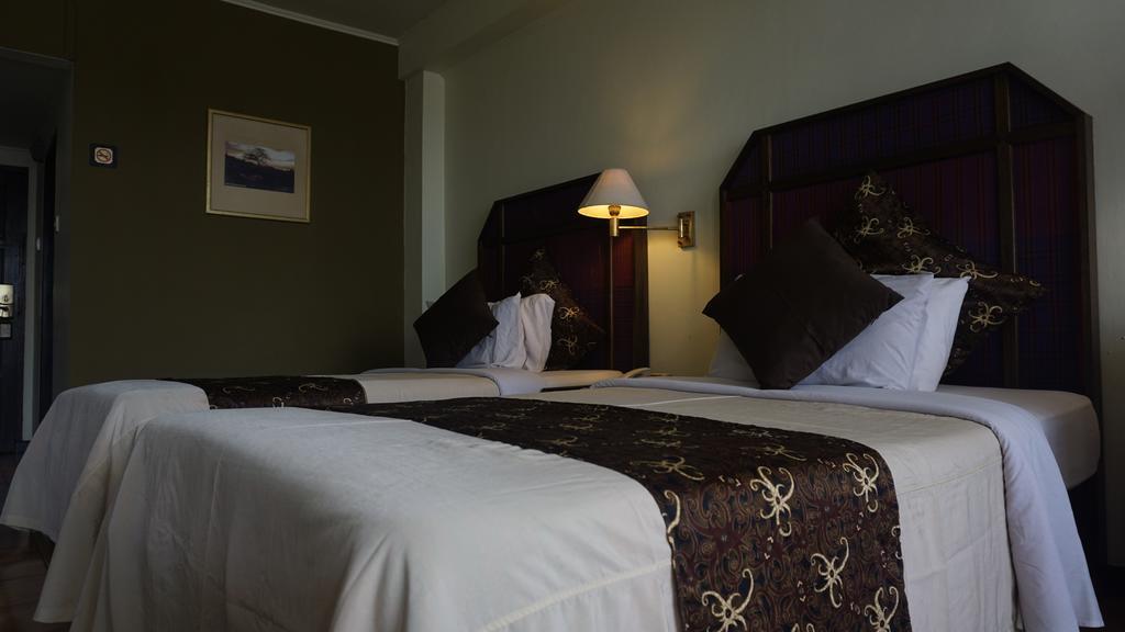 Mesra Business & Resort Hotel Samarinda Esterno foto